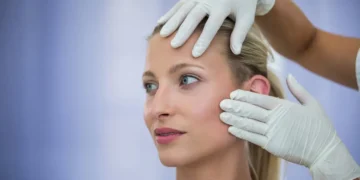Rejuvenescimento facial: médico explica detalhes da cirurgia