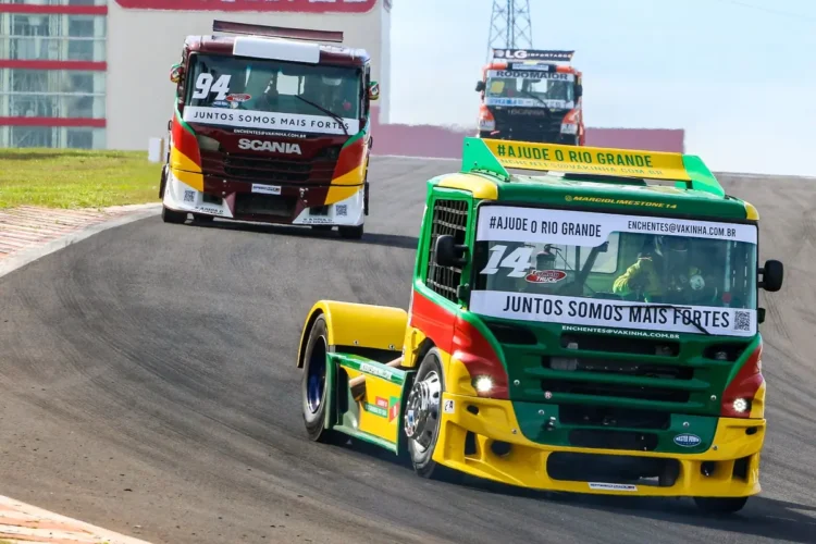 Pilotos de Fórmula Truck abrem mão de patrocínios para ajuda